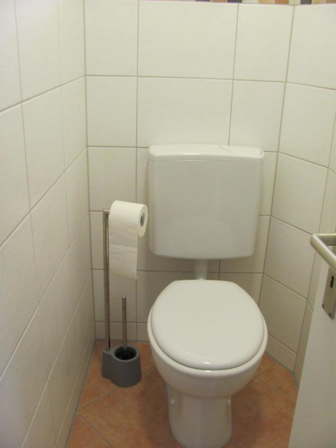 #2 Ruhiges Gemuetliches Ferienzimmer Mit 2 Einzelbetten Gemeinschaftsbad W-Lan Airport Nah Late Night Check In Haus Nr 9,5 Trunkelsberg Eksteriør bilde